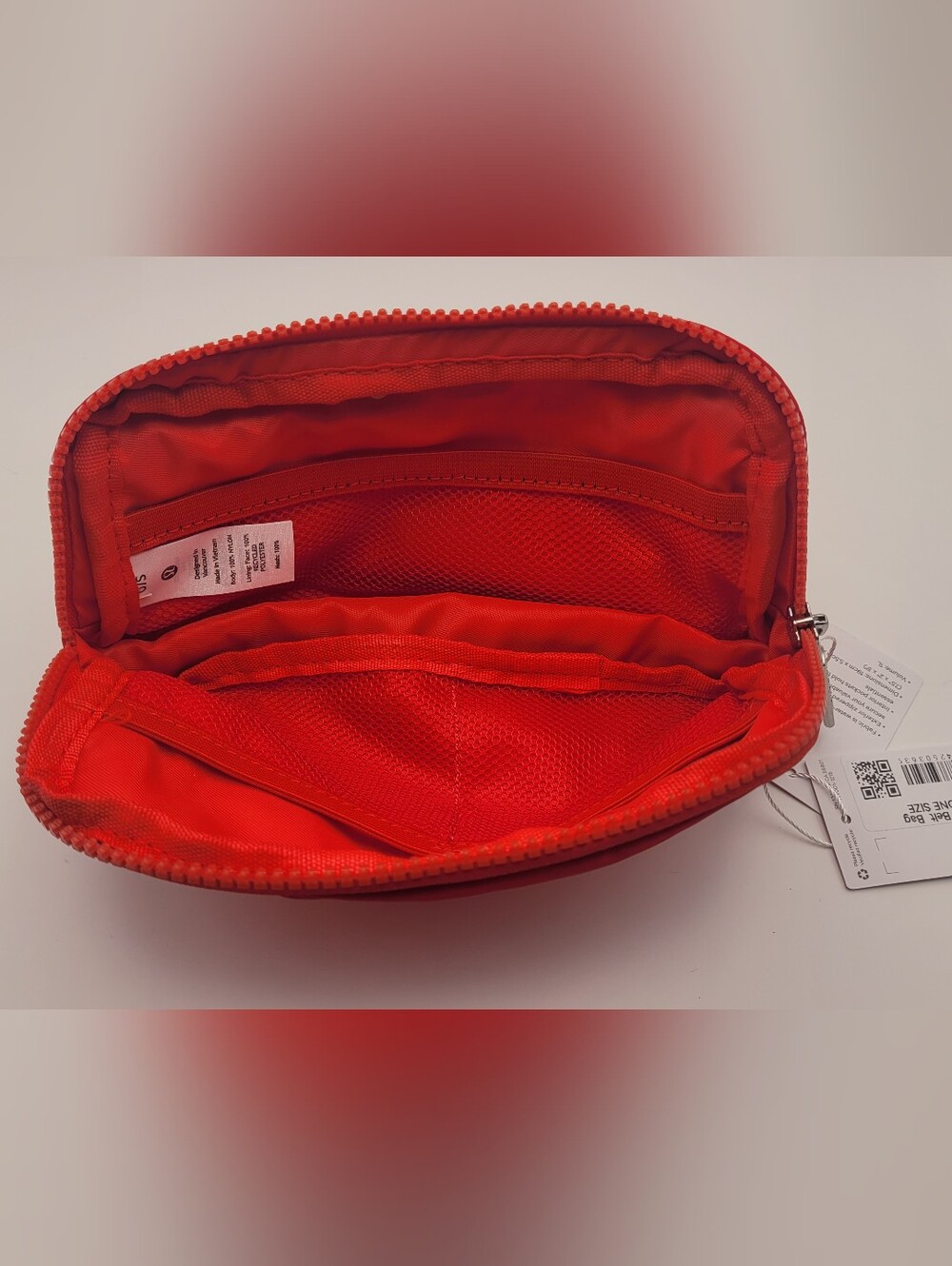 lululemon athletica Bright Red Crossbody, Belt Pouch - Picture 4 of 7